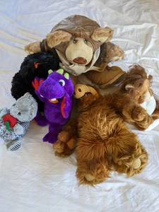 lot 108 image: Half Dozen Stuffed Animals - Includes Alf