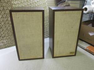 lot 173 image: (D-2) Pair of Vintage AR-4xa Speake...