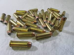 lot 201 image: (BSB) Lot of 38 .41 Magnum Rounds...