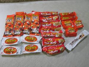 lot 226 image: (B-1) Assorted Candy Past Date...