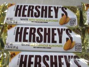 lot 231 image: (B-1) 20 Hersheys White with Almond...