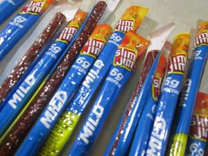 lot 251 image: (EC2) 25 Slim Jim Mild Smoked Snack...