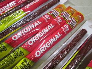 lot 254 image: (EC2) 25 Slim Jim Original Smoked S...
