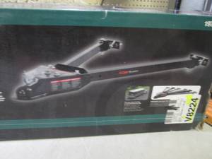 lot 264 image: (F-3) Curt Adjustable Tow Bar...