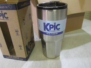 lot 295 image: (F-1) Lot of 6 - 30 ounce K Pic Dou...
