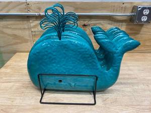 lot 23 image: STYLE SELECTIONS Lot of 7-  13.75-in H x 17.75-in W Blue Animal Garden Statues