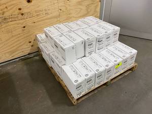lot 53 image: GOJO Lot of 40 Cases of-  1.25 Luxury Foam Antibacterial Handwash (3 per case) Expired 072017