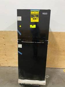 lot 48 image: MAGIC CHEF 10.1 cu. ft. Top Freezer Refrigerator in Black