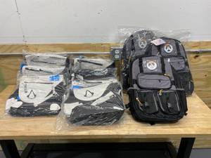 lot 109 image: Lot of 11 Backpacks