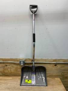 lot 128 image: ORIGINAL BACK-SAVER 18 in. Ergonomic Aluminum Handle Poly Combo Blade with Wearstrip Snow Shovel