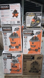 PALLET OF ASSORTED RIDGID SHOPVACS WITH RIDGID TILE SAWS. SEE PICTURES