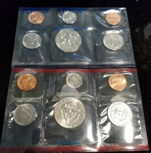1987 US MINT SET IN ORIGINAL PACKAGING