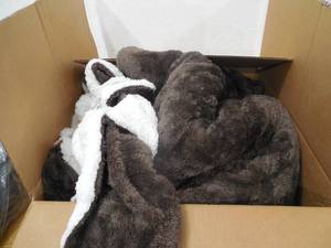 Swift Home Splendid Reversible Plush Faux Fur and Sherpa 3-Pc. Comforter Set - FullQueen