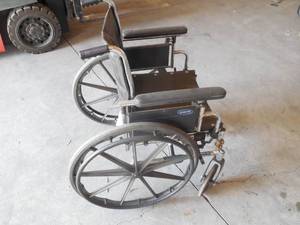 WHEEL CHAIR