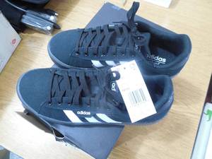 adidas Mens Daily 3.0 Sneaker size 7.5