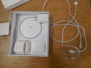 Onyx Airbuds Wireless Bluetooth Earphones with Charging Case - White