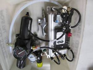 lot 47 image: Lot of Miniature Compressed Air Dry...