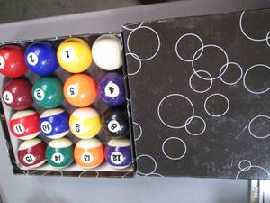 lot 51 image: Full Set of Pool Table Game Balls...