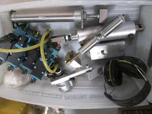 lot 85 image: Lot of misc Cylinder components. Br...
