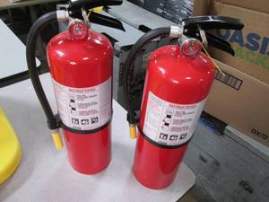 lot 89 image: Lot of 2 fire extinguishers...