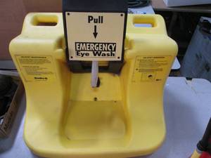 lot 90 image: Industrial Shop Emergency Eye wash ...