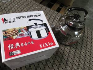lot 128 image: 4L Stainless Whistling Tea Kettle...
