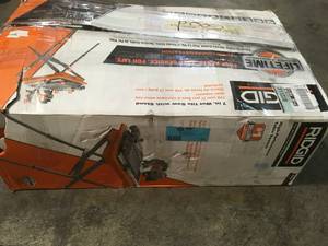 Ridgid 9 Amp Corded 7 in. Wet Tile Saw with Stand open box see pictures