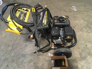 Dewalt Pressure Ready 3400 PSI 2.5 GPM Cold Water Gas Powered Pressure Washer used in good condition