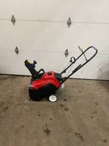 Power Clear 518 ZE 18 in. Single-Stage Gas Snow Blower by Toro in New conditions