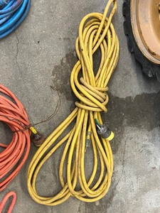 lot 40 image: (7) Assorted Electric Cords