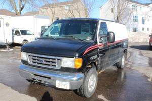 2005 Ford E350 Super Duty Econoline 3-Door Cargo Van