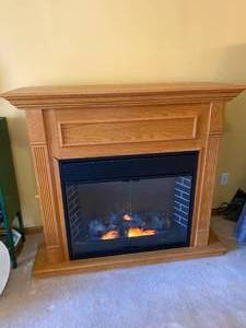lot 506 image: Electric Fireplace with remote