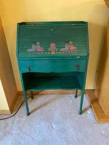 lot 507 image: Secretary Desk