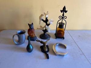 lot 165 image: Metal Dcor Lot