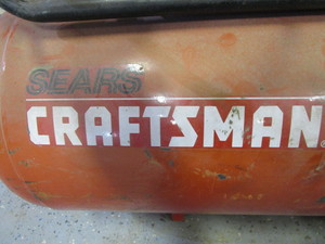 lot 8 image: Craftsman Air Compressor
