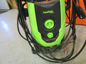 lot 9 image: Electric Pressure Washer