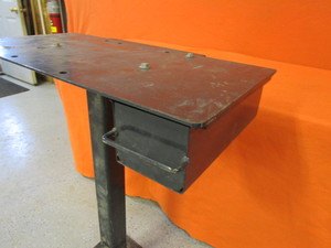 lot 18 image: Drill Press Stand 30x16x34
