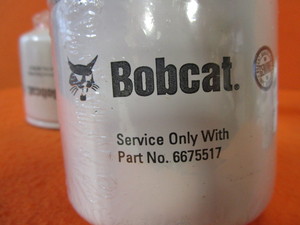 lot 23 image: (4) Bobcat Oil Filters 6675517