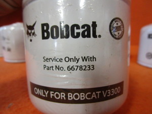 lot 24 image: (3) Bobcat Oil Filters 6678233