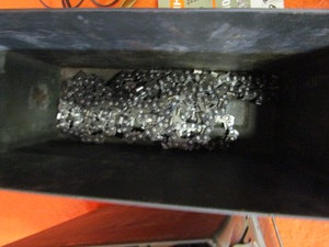 lot 40 image: Chainsaw Blades & Sharpener