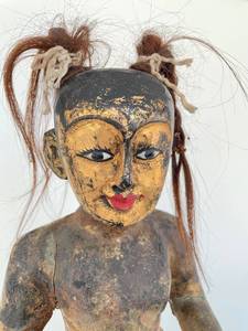 lot 7 image: Tall, LA KYAUNG MAUNG NAT Antique Burmese gold guilt Nat sculpture.