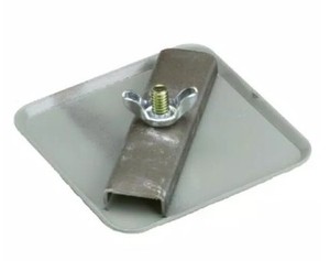 lot 652 image: Eaton 2 in. Hub Closure Plate - 6 Pack