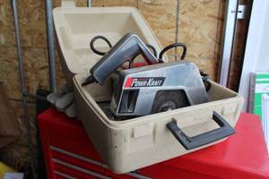 lot 18 image: Wards Powr-Kraft Circular Saw with Case