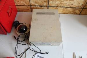 lot 98 image: Radio shack Safe House Eight Zone Burglar Fire Alarm Security System with EverFocus Rugged Dome Camera EHD525EX3 and Accessories 49-485