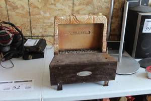 lot 52 image: Vintage Williams Fireplace Insert 16Wx9Dx17H