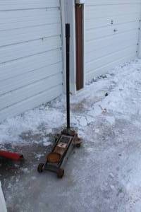 lot 47 image: Sears Hydraulic Floor Jack 2 Ton