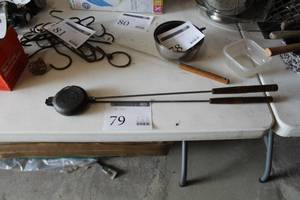 lot 79 image: Cast Iron Pie Iron