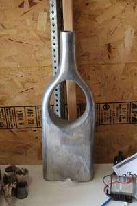 lot 85 image: Aluminum Vase 9Wx 3-12Dx25-12H