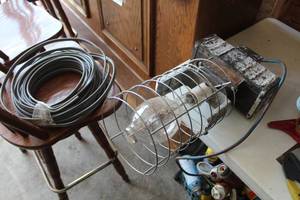 lot 93 image: Cooper Lighting Metal Halide Cage Light Fixture 400W, Electrical Wire