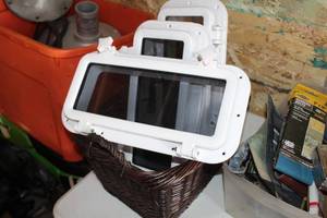 lot 71 image: Lot of (3) Boat Side Windows 16Wx3Dx8H